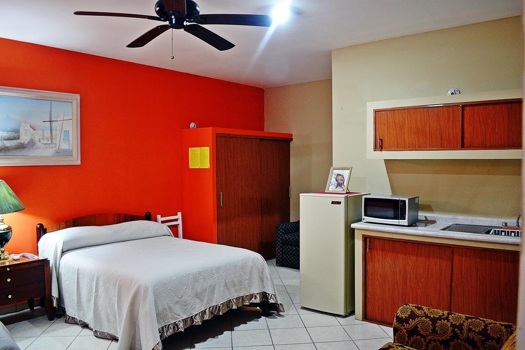 Hotel Marina Del Sol La Paz B.C.S Quarto foto